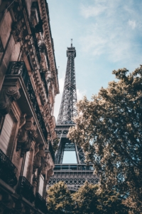 「エミリー、パリへ行く/Emily in Paris」でわかるパリの生活